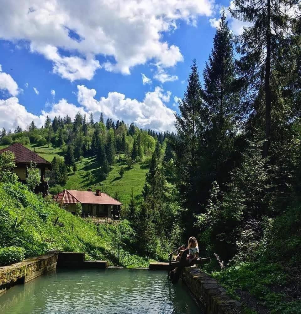 Лісова Казка Hotell Slavske Exteriör bild